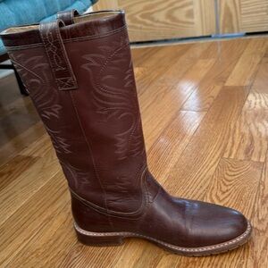 Practically brand new! Edited price, motivated to sell, make an offer!